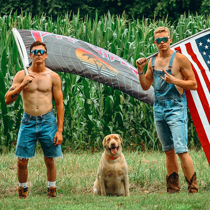 / Lifestyle - pit viper flag and USA flag