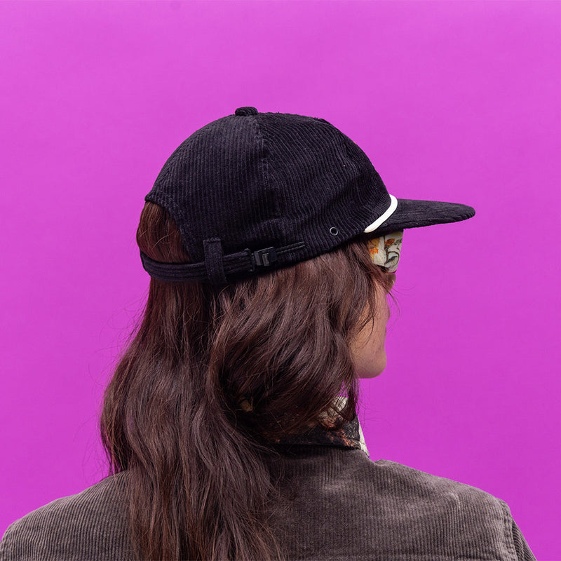 | egg.JPG | The Sporturoy Groomer Hat
from Pit Viper Sunglasses